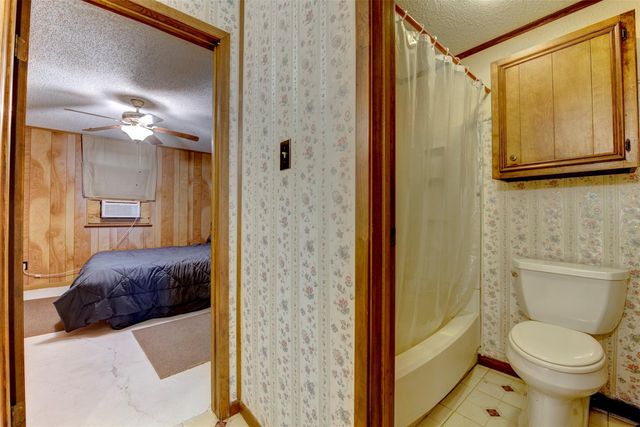 2180 Washington Avenue, Alvin, TX 77511