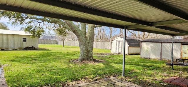 2180 Washington Avenue, Alvin, TX 77511
