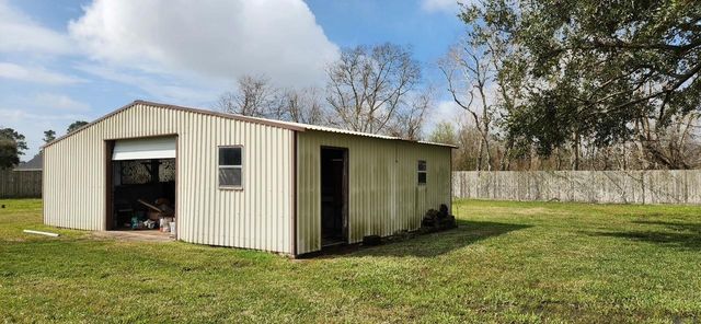 2180 Washington Avenue, Alvin, TX 77511