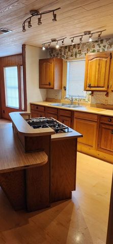 2180 Washington Avenue, Alvin, TX 77511