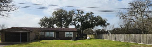 2180 Washington Avenue, Alvin, TX 77511