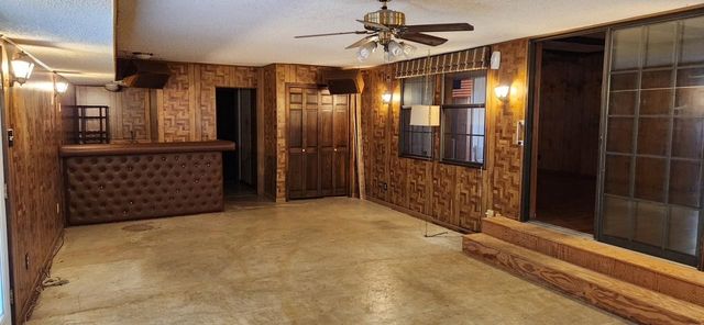 2180 Washington Avenue, Alvin, TX 77511