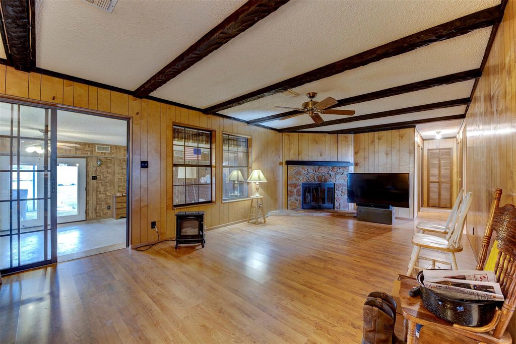 2180 Washington Avenue, Alvin, TX 77511