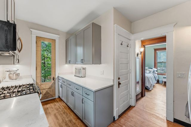 129 Arthur Avenue SE, Minneapolis, MN 55414