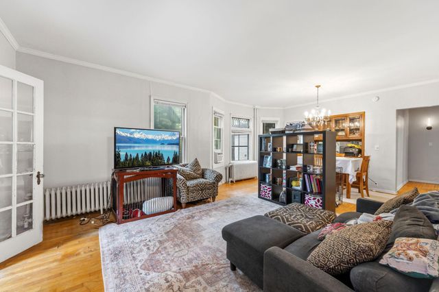 129 Arthur Avenue SE, Minneapolis, MN 55414