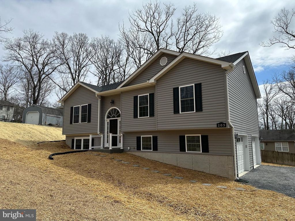 103 TONTO TRL, Winchester, VA 22602