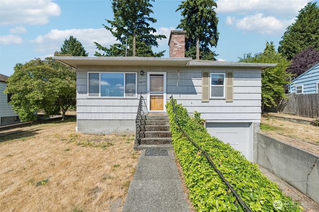 10235 33rd Avenue SW, Seattle, WA 98146