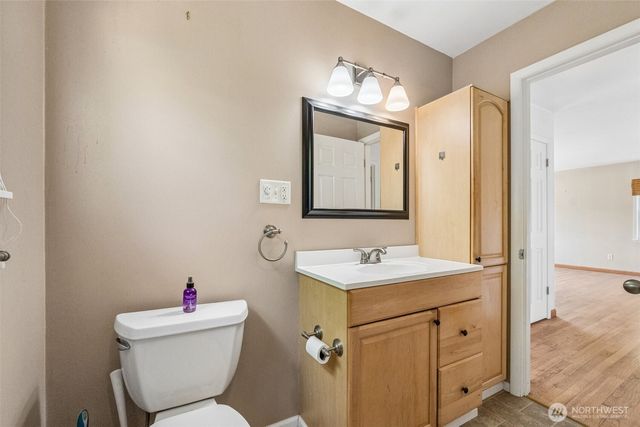 10235 33rd Avenue SW, Seattle, WA 98146