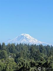 10235 33rd Avenue SW, Seattle, WA 98146