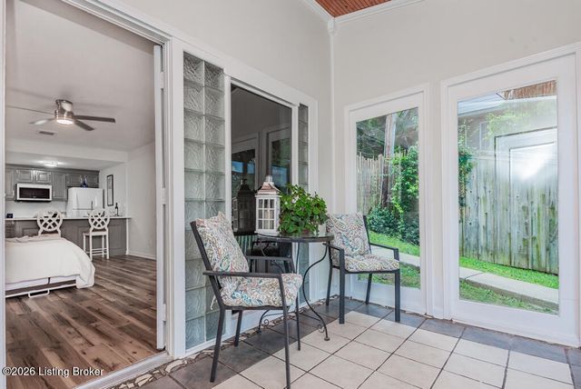 2726 Hollywood Terrace 124, Louisville, KY 40206