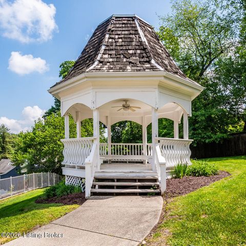 2726 Hollywood Terrace 124, Louisville, KY 40206