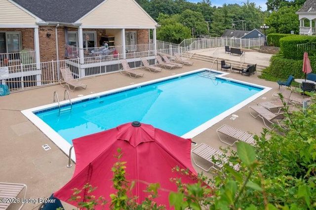 2726 Hollywood Terrace 124, Louisville, KY 40206