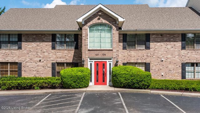 2726 Hollywood Terrace 124, Louisville, KY 40206