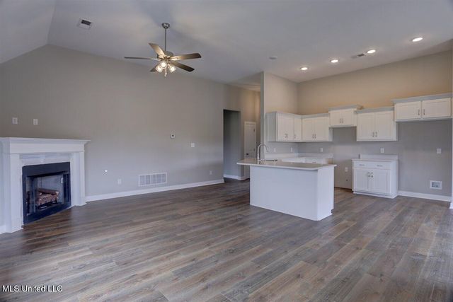 7736 Carmel Cove, Walls, MS 38680