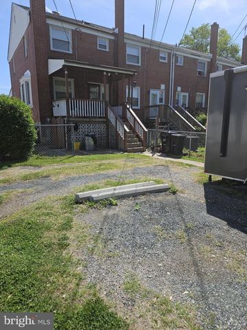 688 MIDDLESEX RD, Essex, MD 21221
