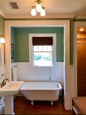 1001 S Locust Street, Clarksville, TX 75426