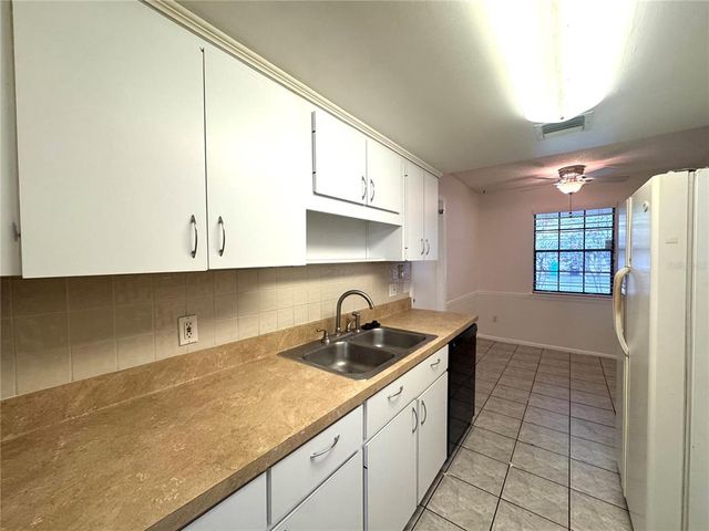 4589 LIGHTHOUSE CIRCLE 51, Orlando, FL 32808