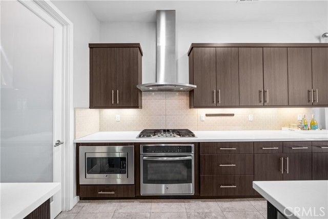 814 Beacon, Irvine, CA 92618