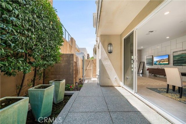 814 Beacon, Irvine, CA 92618