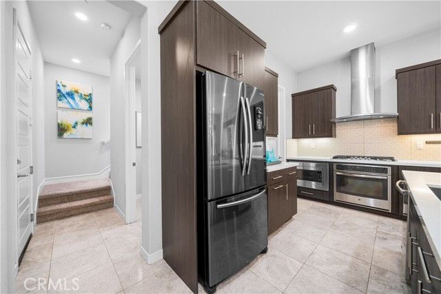 814 Beacon, Irvine, CA 92618