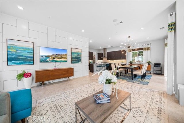 814 Beacon, Irvine, CA 92618