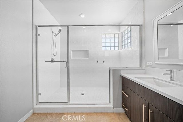 814 Beacon, Irvine, CA 92618