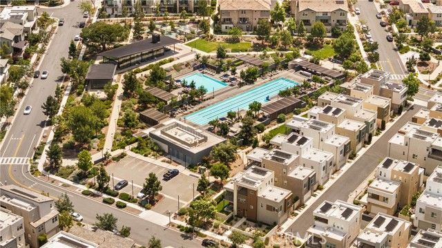 814 Beacon, Irvine, CA 92618