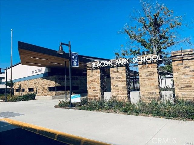 814 Beacon, Irvine, CA 92618