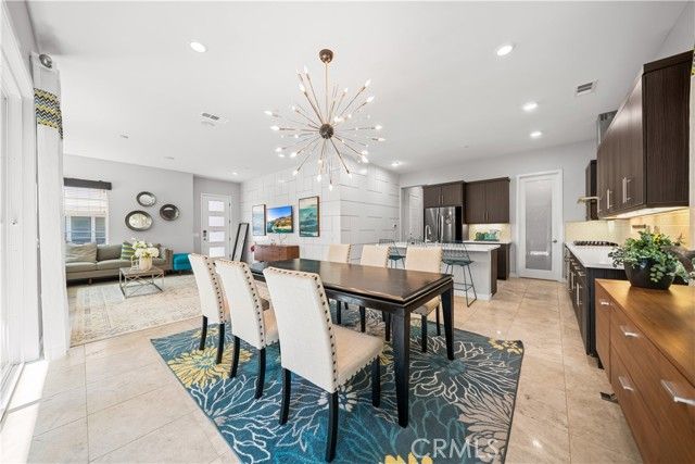 814 Beacon, Irvine, CA 92618