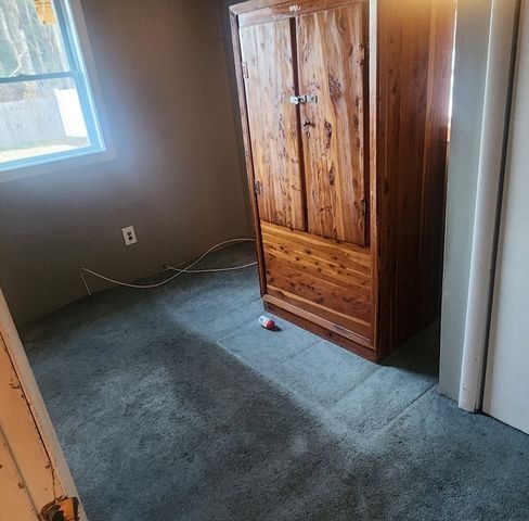 1 Gibbs Ball Park Rd, Wareham, MA 02571