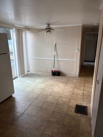 1 Gibbs Ball Park Rd, Wareham, MA 02571