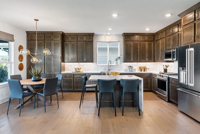 9204 The Ravine WAY, Austin, TX 78744