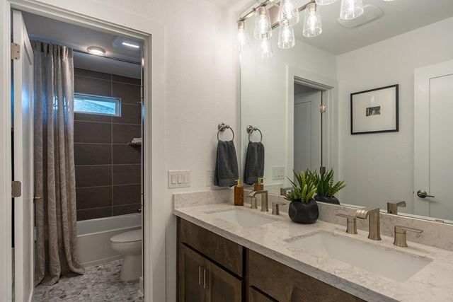 9204 The Ravine WAY, Austin, TX 78744