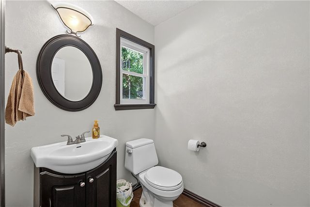 2841 E Hyland Park Road, Fayetteville, AR 72701