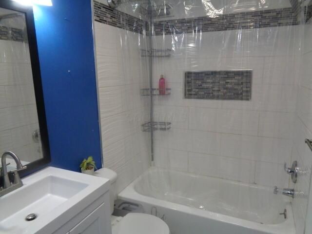 4560 Stonehedge Road, Columbus, OH 43231