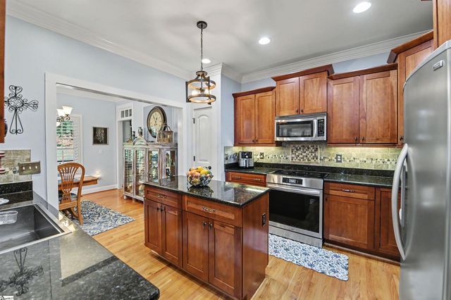 210 Placid Forest Court, Simpsonville, SC 29681