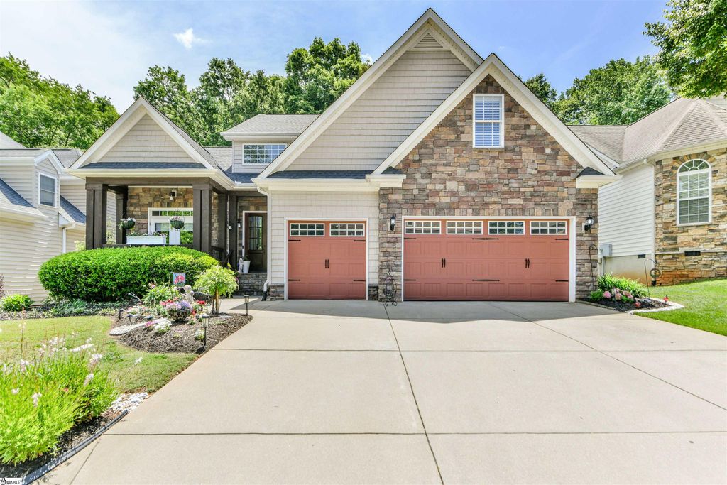 210 Placid Forest Court, Simpsonville, SC 29681