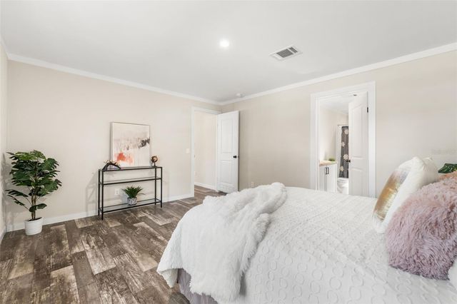 4981 SW 69TH STREET, Gainesville, FL 32608