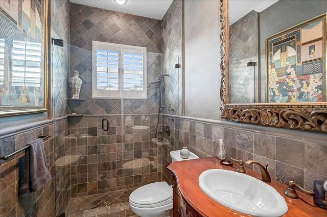 433 E MACEWEN DRIVE, Osprey, FL 34229