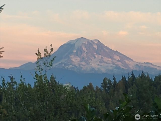 18511 94th Street Ct E, Bonney Lake, WA 98391