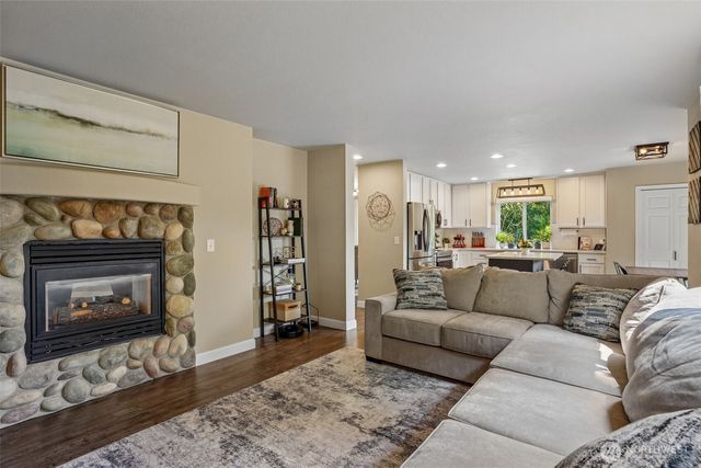 18511 94th Street Ct E, Bonney Lake, WA 98391