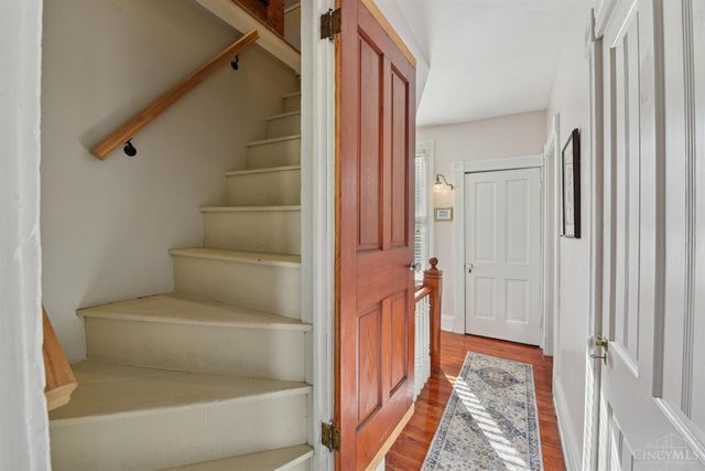 785 Greenville Avenue, Glendale, OH 45246