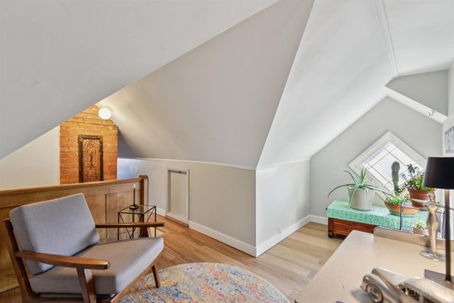 785 Greenville Avenue, Glendale, OH 45246