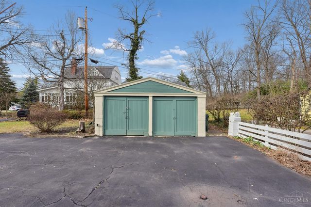 785 Greenville Avenue, Glendale, OH 45246