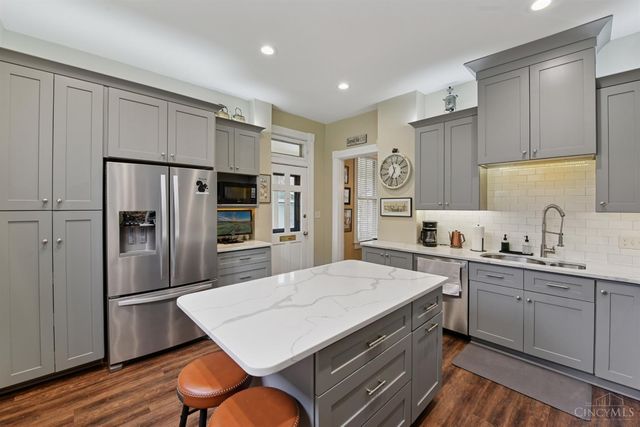 785 Greenville Avenue, Glendale, OH 45246