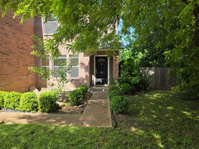 306 Greener DR, Leander, TX 78641