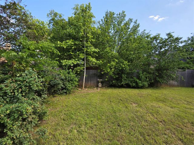 306 Greener DR, Leander, TX 78641