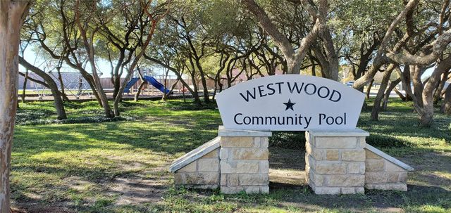 306 Greener DR, Leander, TX 78641