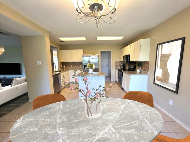 306 Greener DR, Leander, TX 78641