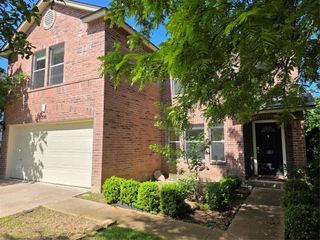 306 Greener DR, Leander, TX 78641
